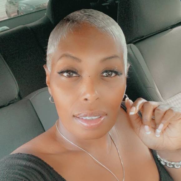 Meet your Posher, Renell - Picture 1 of 1